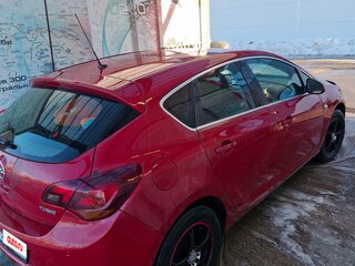 2011 Opel Astra J, красный, 400000 рублей, вид 3