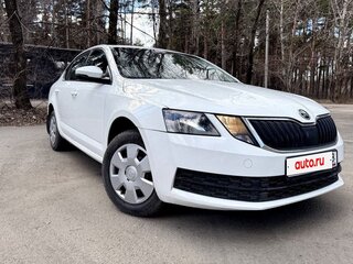 2018 Skoda Octavia III (A7) Рестайлинг, белый, 1400000 рублей, вид 2