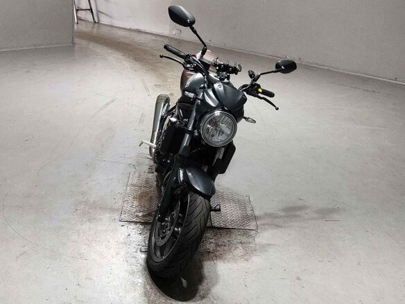 2025 Suzuki SV 650, зелёный - вид 3