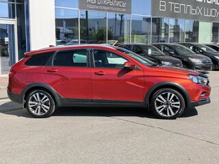 2018 Lada (ВАЗ) Vesta SW Cross I, красный, 1000000 рублей, вид 2