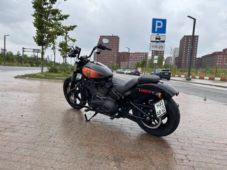 2022 Harley-Davidson Street Bob, чёрный, 1340000 рублей, вид 5