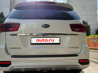 2018 Kia Carnival III, белый, 2930000 рублей, вид 4