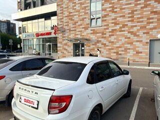 2023 Lada (ВАЗ) Granta I Рестайлинг, белый, 675000 рублей, вид 3