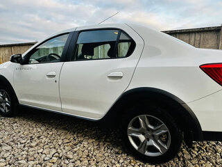 2019 Renault Logan Stepway II Рестайлинг, белый, 1350000 рублей, вид 1