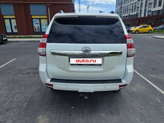 2014 Toyota Land Cruiser Prado 150 Series Рестайлинг 1, белый, 2800000 рублей, вид 2