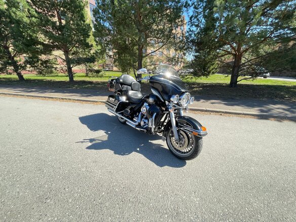 2011 Harley-Davidson Electra Glide, чёрный, 1050000 рублей