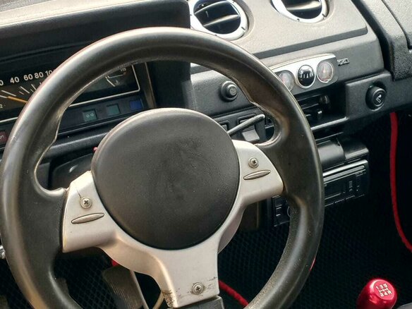 2003 Lada (ВАЗ) 1111 Ока КамАЗ, красный - вид 13