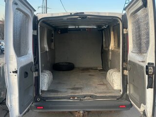 2008 Renault Trafic, белый, 1085000 рублей, вид 4