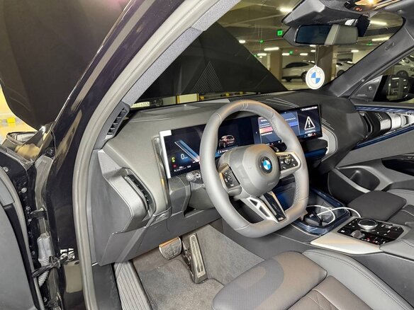 2025 BMW X3 20i xDrive IV (G45/G48), чёрный - вид 29