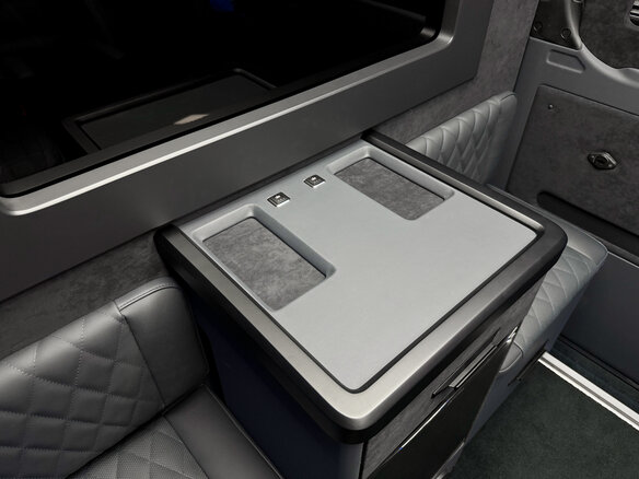 2025 Mercedes-Benz Sprinter, чёрный, 31990000 рублей - вид 17