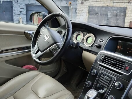 2013 Volvo S60 II, коричневый, 1090000 рублей, вид 3