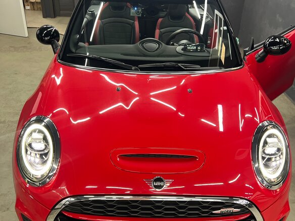 2019 Mini Cabrio JCW John Cooper Works III Рестайлинг, красный, 3490000 рублей