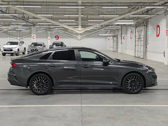 2020 Kia K5 III, серый, 2270000 рублей - вид 3