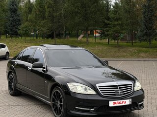 2011 Mercedes-Benz S-Класс 500 Long V (W221) Рестайлинг, чёрный, 1990000 рублей, вид 3