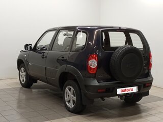 2013 Chevrolet Niva I Рестайлинг, коричневый, 350000 рублей, вид 4
