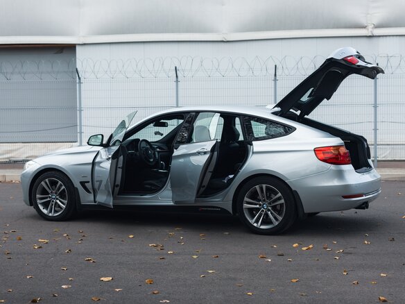 2016 BMW 3 серии Gran Turismo 320d xDrive VI (F3x) Рестайлинг, серебристый, 2490000 рублей - вид 3