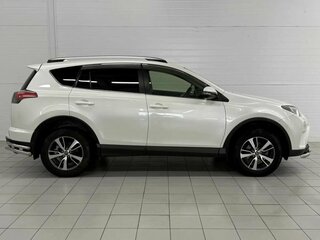 2016 Toyota RAV4 IV (XA40) Рестайлинг, белый, 1690000 рублей, вид 4