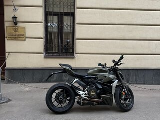 2022 Ducati Streetfighter V2, зелёный, 1550000 рублей, вид 4