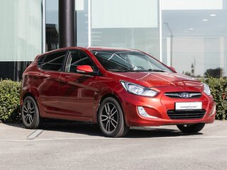 2012 Hyundai Solaris I, красный, 700000 рублей, вид 5
