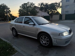 2004 Skoda Octavia I (A4) Рестайлинг, серый, 600000 рублей, вид 2