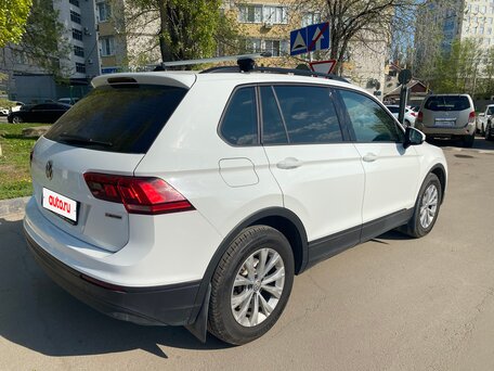 2019 Volkswagen Tiguan II, белый, 2450000 рублей, вид 4