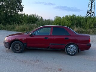 2001 Mitsubishi Carisma I Рестайлинг, красный, 120000 рублей, вид 5