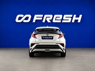 2020 Toyota C-HR I Рестайлинг, белый, 2249077 рублей, вид 4