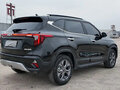 2023 Kia Seltos I Рестайлинг, чёрный, 1950000 рублей - вид 3