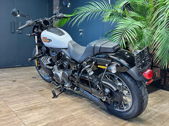 2023 Harley-Davidson Nightster, белый - вид 14