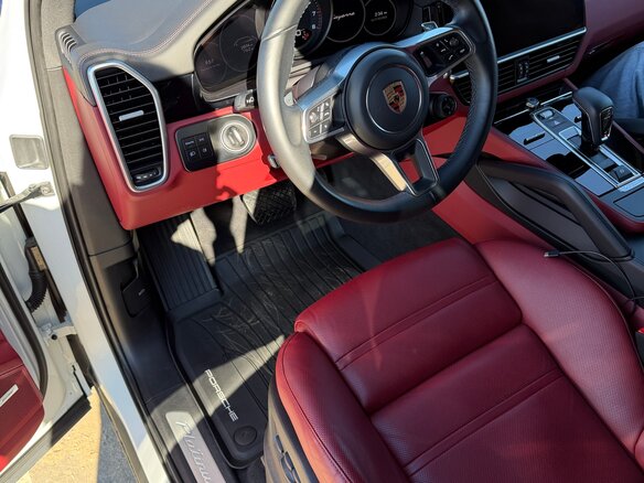 2022 Porsche Cayenne III, синий, 9500000 рублей - вид 3