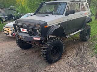 2001 Lada (ВАЗ) 2121 (4x4) I Рестайлинг, белый, 400000 рублей, вид 3