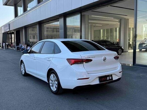 2021 Buick Excelle III Рестайлинг, белый, 1135457 рублей - вид 3