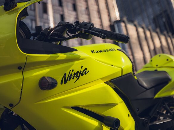 2008 Kawasaki Ninja 250R, зелёный, 330000 рублей - вид 13