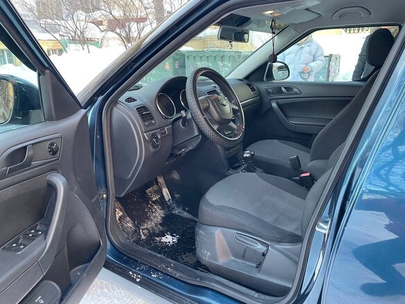 2011 Skoda Yeti I, синий, 950000 рублей - вид 14