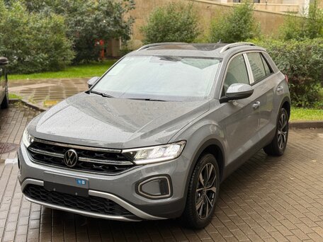 2026 Volkswagen T-Roc I (China Market) Рестайлинг, серебристый, 2190000 рублей, вид 4