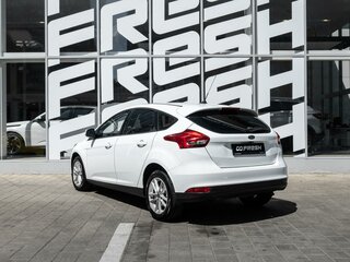 2016 Ford Focus III Рестайлинг, белый, 1044000 рублей, вид 2