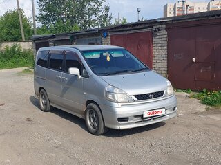 2000 Nissan Serena II (C24), серебристый, 380000 рублей, вид 4