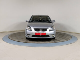2011 Kia Rio II Рестайлинг, серебристый, 650000 рублей, вид 3