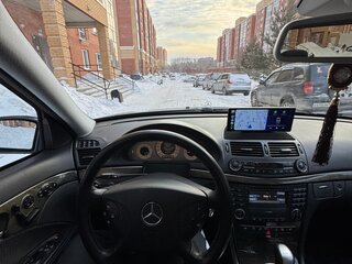 2002 Mercedes-Benz E-Класс 320 III (W211, S211), чёрный, 1230000 рублей, вид 4