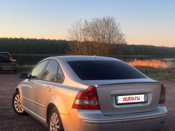2004 Volvo S40 II, серебристый, 550000 рублей - вид 4