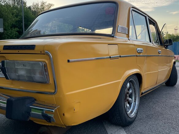 1998 Lada (ВАЗ) 2106, жёлтый, 230000 рублей - вид 4