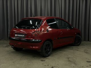 2009 Peugeot 206 +, красный, 179999 рублей, вид 4