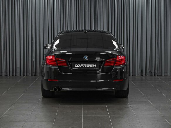 2011 BMW 5 серии 530d xDrive VI (F10/F11/F07), чёрный - вид 3