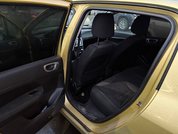 2004 Peugeot 307 I, жёлтый, 155000 рублей - вид 5