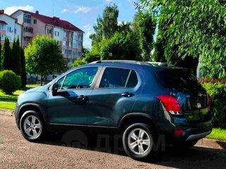 2021 Chevrolet Trax I Рестайлинг, серый, 1445000 рублей, вид 4