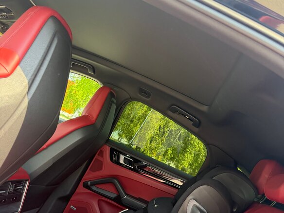 2020 Porsche Cayenne Coupé III, чёрный, 9650000 рублей - вид 12