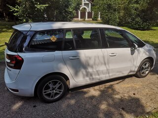 2020 Citroen C4 SpaceTourer Grand I, белый, 1390000 рублей, вид 4
