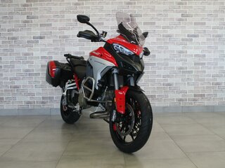 2021 Ducati Multistrada V4, красный, 2199000 рублей, вид 4