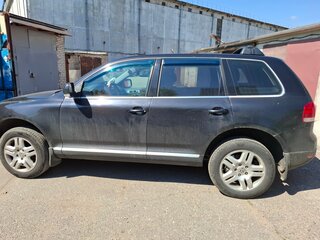 2006 Volkswagen Touareg I, чёрный, 650000 рублей, вид 4