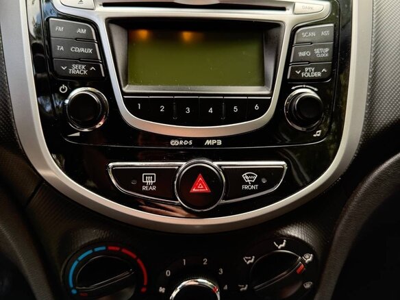 2012 Hyundai Solaris I, серый - вид 10